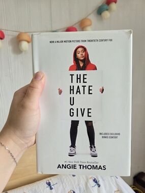 📚3/$10 The Hate U Give